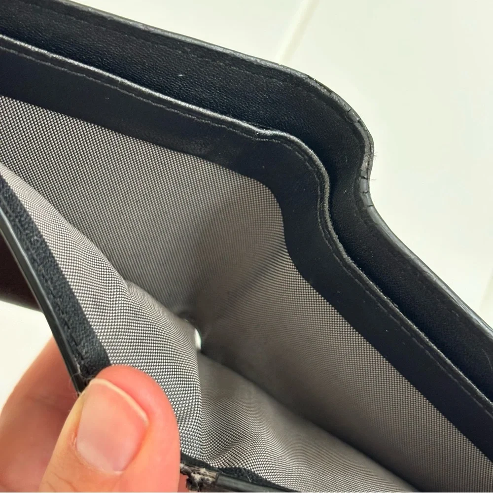 Tumi Double Billfold Men's Black Leather Wallet